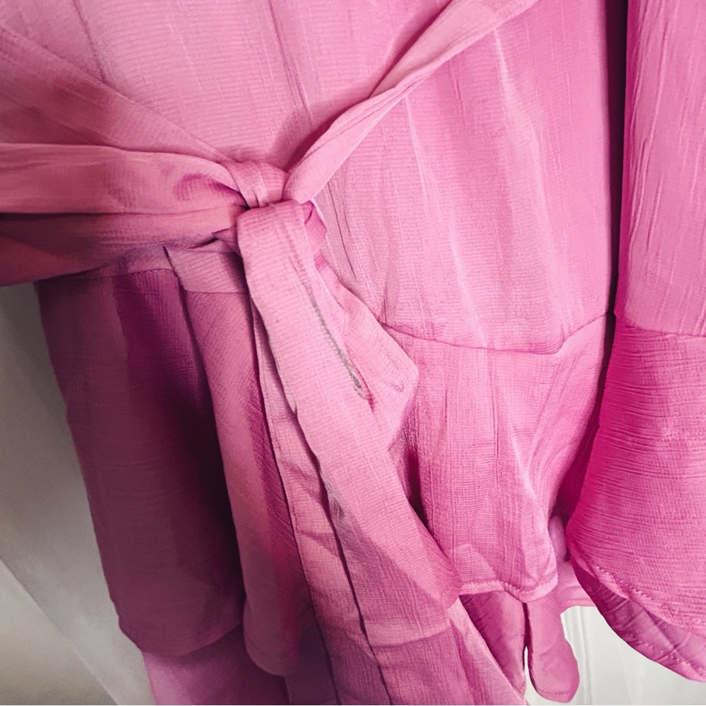 Lulu's Pink Surplice Romper with Tie Waist - Picture 4 of 4